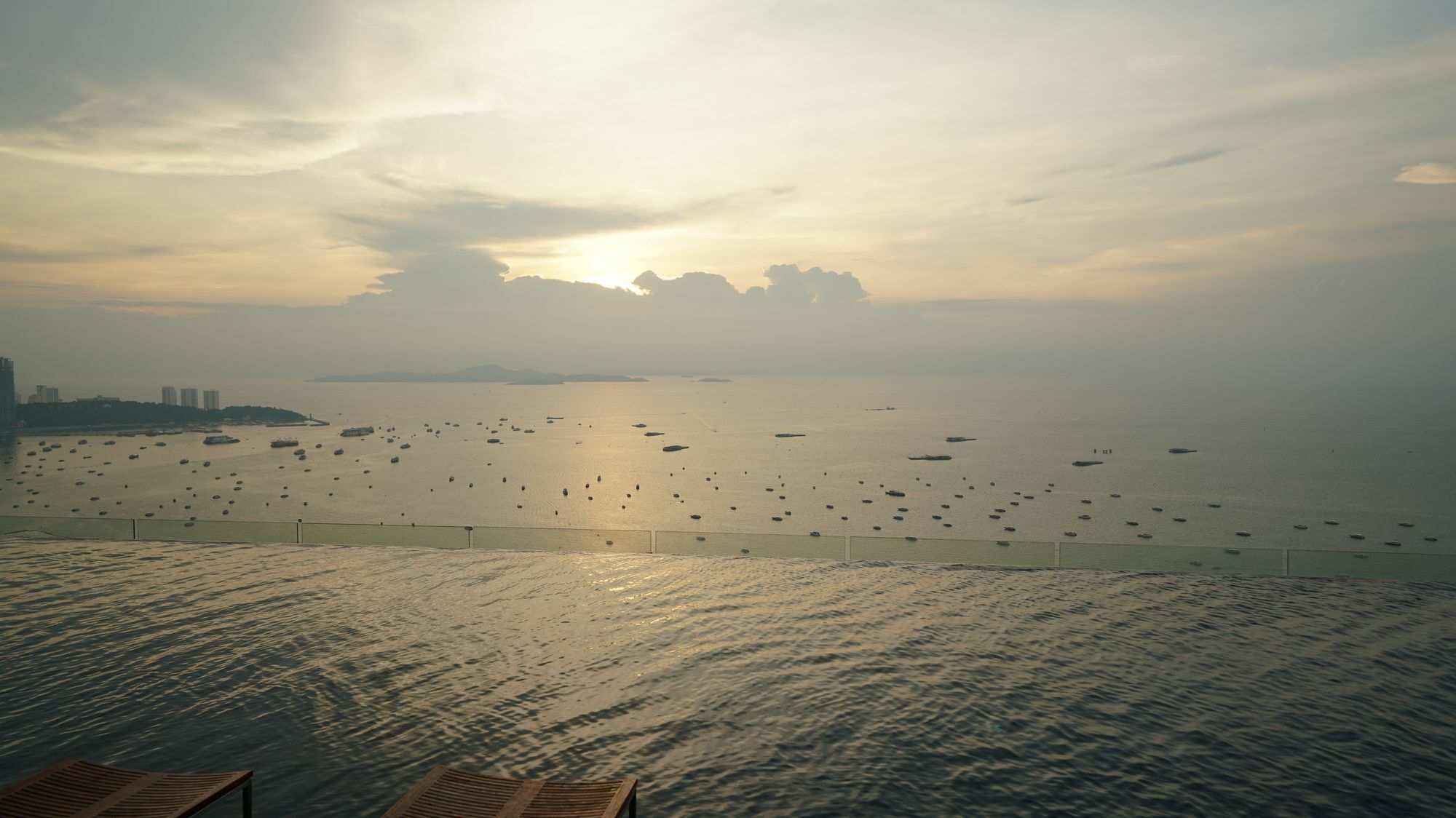 Centric Sea Pattaya By Uplus Eksteriør billede