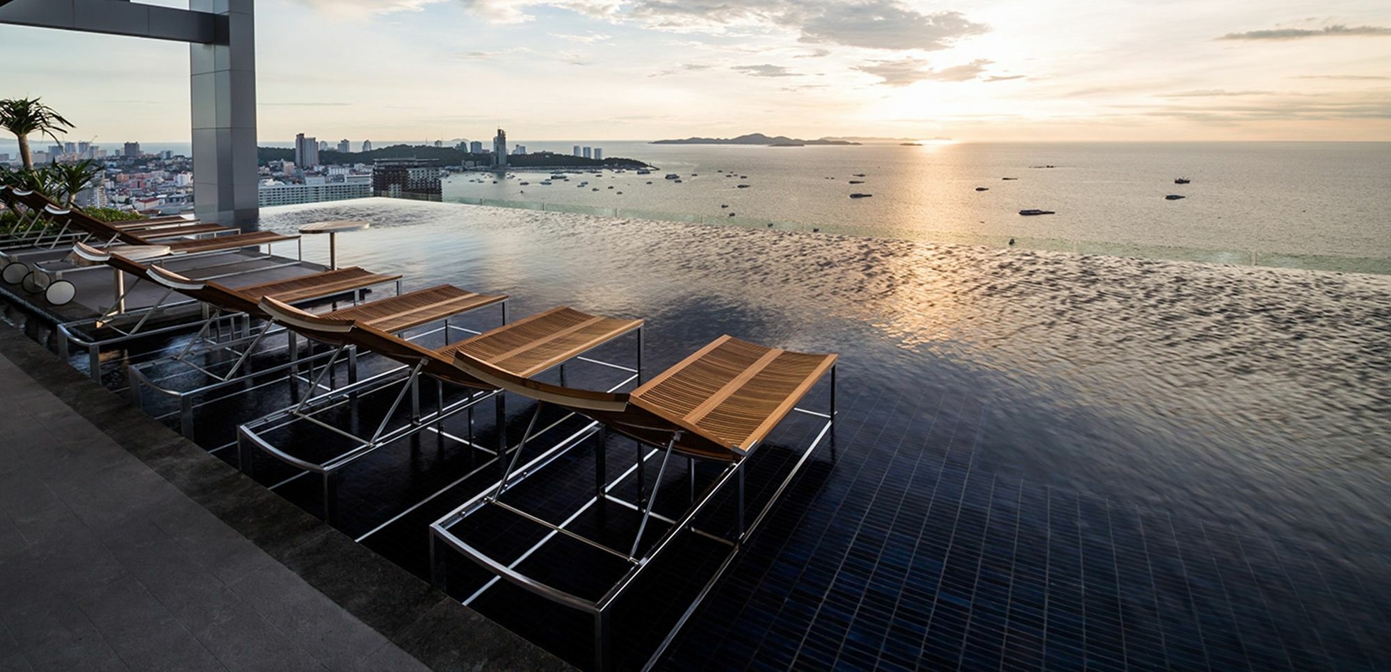 Centric Sea Pattaya By Uplus Eksteriør billede