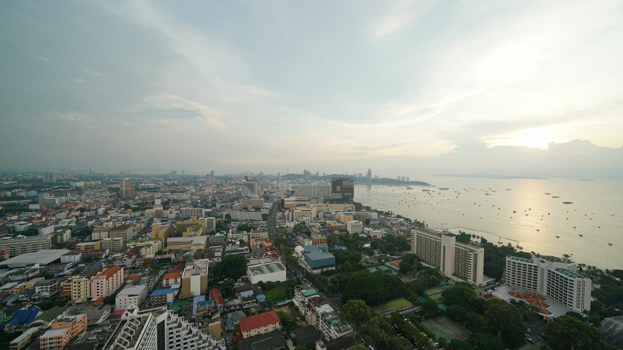 Centric Sea Pattaya By Uplus Eksteriør billede